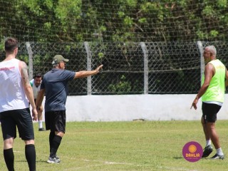 
<a style='margin-left: 5px;' class='btn btn-xs btn-social btn-facebook' href='https://www.facebook.com/sharer/sharer.php?u=https://www.boladovale.com.br/imgs/800-800-90/conteudo/fotos/1369/img0750.jpg' rel='popup' data-width='500' data-height='400'><i class='fa fa-facebook'></i>Compartilhar <span class='hidden-xs'>no Facebook</span>
</a> 
<a class='btn btn-default btn-xs' target='_blank' href='imgs/800-800-90/conteudo/fotos/1369/img0750.jpg'>
<span class='glyphicon glyphicon-cloud-download'></span> Salvar
</a> 
<span></span>