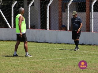 
<a style='margin-left: 5px;' class='btn btn-xs btn-social btn-facebook' href='https://www.facebook.com/sharer/sharer.php?u=https://www.boladovale.com.br/imgs/800-800-90/conteudo/fotos/1369/img0762.jpg' rel='popup' data-width='500' data-height='400'><i class='fa fa-facebook'></i>Compartilhar <span class='hidden-xs'>no Facebook</span>
</a> 
<a class='btn btn-default btn-xs' target='_blank' href='imgs/800-800-90/conteudo/fotos/1369/img0762.jpg'>
<span class='glyphicon glyphicon-cloud-download'></span> Salvar
</a> 
<span></span>