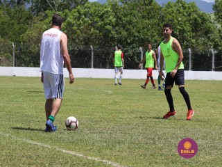 
<a style='margin-left: 5px;' class='btn btn-xs btn-social btn-facebook' href='https://www.facebook.com/sharer/sharer.php?u=https://www.boladovale.com.br/imgs/800-800-90/conteudo/fotos/1369/img0778.jpg' rel='popup' data-width='500' data-height='400'><i class='fa fa-facebook'></i>Compartilhar <span class='hidden-xs'>no Facebook</span>
</a> 
<a class='btn btn-default btn-xs' target='_blank' href='imgs/800-800-90/conteudo/fotos/1369/img0778.jpg'>
<span class='glyphicon glyphicon-cloud-download'></span> Salvar
</a> 
<span></span>