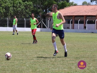 
<a style='margin-left: 5px;' class='btn btn-xs btn-social btn-facebook' href='https://www.facebook.com/sharer/sharer.php?u=https://www.boladovale.com.br/imgs/800-800-90/conteudo/fotos/1369/img0812.jpg' rel='popup' data-width='500' data-height='400'><i class='fa fa-facebook'></i>Compartilhar <span class='hidden-xs'>no Facebook</span>
</a> 
<a class='btn btn-default btn-xs' target='_blank' href='imgs/800-800-90/conteudo/fotos/1369/img0812.jpg'>
<span class='glyphicon glyphicon-cloud-download'></span> Salvar
</a> 
<span></span>