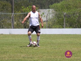 
<a style='margin-left: 5px;' class='btn btn-xs btn-social btn-facebook' href='https://www.facebook.com/sharer/sharer.php?u=https://www.boladovale.com.br/imgs/800-800-90/conteudo/fotos/1369/img0816.jpg' rel='popup' data-width='500' data-height='400'><i class='fa fa-facebook'></i>Compartilhar <span class='hidden-xs'>no Facebook</span>
</a> 
<a class='btn btn-default btn-xs' target='_blank' href='imgs/800-800-90/conteudo/fotos/1369/img0816.jpg'>
<span class='glyphicon glyphicon-cloud-download'></span> Salvar
</a> 
<span></span>