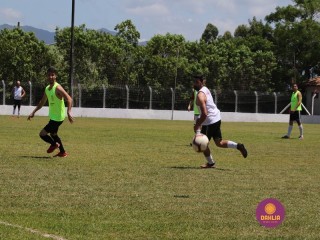 
<a style='margin-left: 5px;' class='btn btn-xs btn-social btn-facebook' href='https://www.facebook.com/sharer/sharer.php?u=https://www.boladovale.com.br/imgs/800-800-90/conteudo/fotos/1369/img0830.jpg' rel='popup' data-width='500' data-height='400'><i class='fa fa-facebook'></i>Compartilhar <span class='hidden-xs'>no Facebook</span>
</a> 
<a class='btn btn-default btn-xs' target='_blank' href='imgs/800-800-90/conteudo/fotos/1369/img0830.jpg'>
<span class='glyphicon glyphicon-cloud-download'></span> Salvar
</a> 
<span></span>