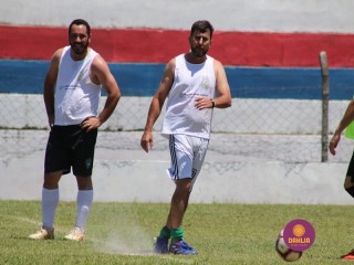 
<a style='margin-left: 5px;' class='btn btn-xs btn-social btn-facebook' href='https://www.facebook.com/sharer/sharer.php?u=https://www.boladovale.com.br/imgs/800-800-90/conteudo/fotos/1369/img0863.jpg' rel='popup' data-width='500' data-height='400'><i class='fa fa-facebook'></i>Compartilhar <span class='hidden-xs'>no Facebook</span>
</a> 
<a class='btn btn-default btn-xs' target='_blank' href='imgs/800-800-90/conteudo/fotos/1369/img0863.jpg'>
<span class='glyphicon glyphicon-cloud-download'></span> Salvar
</a> 
<span></span>