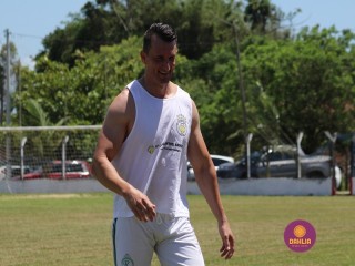 
<a style='margin-left: 5px;' class='btn btn-xs btn-social btn-facebook' href='https://www.facebook.com/sharer/sharer.php?u=https://www.boladovale.com.br/imgs/800-800-90/conteudo/fotos/1369/img0865.jpg' rel='popup' data-width='500' data-height='400'><i class='fa fa-facebook'></i>Compartilhar <span class='hidden-xs'>no Facebook</span>
</a> 
<a class='btn btn-default btn-xs' target='_blank' href='imgs/800-800-90/conteudo/fotos/1369/img0865.jpg'>
<span class='glyphicon glyphicon-cloud-download'></span> Salvar
</a> 
<span></span>