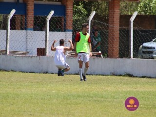 
<a style='margin-left: 5px;' class='btn btn-xs btn-social btn-facebook' href='https://www.facebook.com/sharer/sharer.php?u=https://www.boladovale.com.br/imgs/800-800-90/conteudo/fotos/1369/img0884.jpg' rel='popup' data-width='500' data-height='400'><i class='fa fa-facebook'></i>Compartilhar <span class='hidden-xs'>no Facebook</span>
</a> 
<a class='btn btn-default btn-xs' target='_blank' href='imgs/800-800-90/conteudo/fotos/1369/img0884.jpg'>
<span class='glyphicon glyphicon-cloud-download'></span> Salvar
</a> 
<span></span>