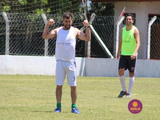 
<a style='margin-left: 5px;' class='btn btn-xs btn-social btn-facebook' href='https://www.facebook.com/sharer/sharer.php?u=https://www.boladovale.com.br/imgs/800-800-90/conteudo/fotos/1369/img0886.jpg' rel='popup' data-width='500' data-height='400'><i class='fa fa-facebook'></i>Compartilhar <span class='hidden-xs'>no Facebook</span>
</a> 
<a class='btn btn-default btn-xs' target='_blank' href='imgs/800-800-90/conteudo/fotos/1369/img0886.jpg'>
<span class='glyphicon glyphicon-cloud-download'></span> Salvar
</a> 
<span></span>