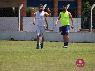 
<a style='margin-left: 5px;' class='btn btn-xs btn-social btn-facebook' href='https://www.facebook.com/sharer/sharer.php?u=https://www.boladovale.com.br/imgs/800-800-90/conteudo/fotos/1369/img0904.jpg' rel='popup' data-width='500' data-height='400'><i class='fa fa-facebook'></i>Compartilhar <span class='hidden-xs'>no Facebook</span>
</a> 
<a class='btn btn-default btn-xs' target='_blank' href='imgs/800-800-90/conteudo/fotos/1369/img0904.jpg'>
<span class='glyphicon glyphicon-cloud-download'></span> Salvar
</a> 
<span></span>