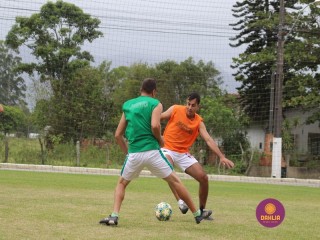 
<a style='margin-left: 5px;' class='btn btn-xs btn-social btn-facebook' href='https://www.facebook.com/sharer/sharer.php?u=https://www.boladovale.com.br/imgs/800-800-90/conteudo/fotos/1370/img1140.jpg' rel='popup' data-width='500' data-height='400'><i class='fa fa-facebook'></i>Compartilhar <span class='hidden-xs'>no Facebook</span>
</a> 
<a class='btn btn-default btn-xs' target='_blank' href='imgs/800-800-90/conteudo/fotos/1370/img1140.jpg'>
<span class='glyphicon glyphicon-cloud-download'></span> Salvar
</a> 
<span></span>