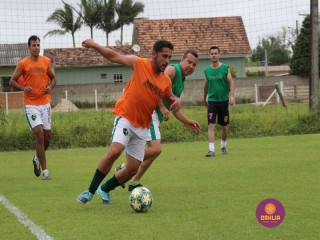 
<a style='margin-left: 5px;' class='btn btn-xs btn-social btn-facebook' href='https://www.facebook.com/sharer/sharer.php?u=https://www.boladovale.com.br/imgs/800-800-90/conteudo/fotos/1370/img1153.jpg' rel='popup' data-width='500' data-height='400'><i class='fa fa-facebook'></i>Compartilhar <span class='hidden-xs'>no Facebook</span>
</a> 
<a class='btn btn-default btn-xs' target='_blank' href='imgs/800-800-90/conteudo/fotos/1370/img1153.jpg'>
<span class='glyphicon glyphicon-cloud-download'></span> Salvar
</a> 
<span></span>