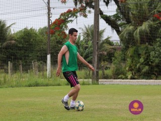 
<a style='margin-left: 5px;' class='btn btn-xs btn-social btn-facebook' href='https://www.facebook.com/sharer/sharer.php?u=https://www.boladovale.com.br/imgs/800-800-90/conteudo/fotos/1370/img1158.jpg' rel='popup' data-width='500' data-height='400'><i class='fa fa-facebook'></i>Compartilhar <span class='hidden-xs'>no Facebook</span>
</a> 
<a class='btn btn-default btn-xs' target='_blank' href='imgs/800-800-90/conteudo/fotos/1370/img1158.jpg'>
<span class='glyphicon glyphicon-cloud-download'></span> Salvar
</a> 
<span></span>