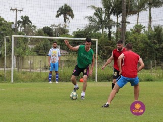 
<a style='margin-left: 5px;' class='btn btn-xs btn-social btn-facebook' href='https://www.facebook.com/sharer/sharer.php?u=https://www.boladovale.com.br/imgs/800-800-90/conteudo/fotos/1370/img1198.jpg' rel='popup' data-width='500' data-height='400'><i class='fa fa-facebook'></i>Compartilhar <span class='hidden-xs'>no Facebook</span>
</a> 
<a class='btn btn-default btn-xs' target='_blank' href='imgs/800-800-90/conteudo/fotos/1370/img1198.jpg'>
<span class='glyphicon glyphicon-cloud-download'></span> Salvar
</a> 
<span></span>