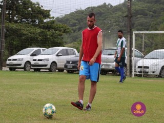 
<a style='margin-left: 5px;' class='btn btn-xs btn-social btn-facebook' href='https://www.facebook.com/sharer/sharer.php?u=https://www.boladovale.com.br/imgs/800-800-90/conteudo/fotos/1370/img1209.jpg' rel='popup' data-width='500' data-height='400'><i class='fa fa-facebook'></i>Compartilhar <span class='hidden-xs'>no Facebook</span>
</a> 
<a class='btn btn-default btn-xs' target='_blank' href='imgs/800-800-90/conteudo/fotos/1370/img1209.jpg'>
<span class='glyphicon glyphicon-cloud-download'></span> Salvar
</a> 
<span></span>