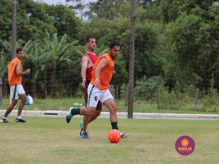 
<a style='margin-left: 5px;' class='btn btn-xs btn-social btn-facebook' href='https://www.facebook.com/sharer/sharer.php?u=https://www.boladovale.com.br/imgs/800-800-90/conteudo/fotos/1370/img1216.jpg' rel='popup' data-width='500' data-height='400'><i class='fa fa-facebook'></i>Compartilhar <span class='hidden-xs'>no Facebook</span>
</a> 
<a class='btn btn-default btn-xs' target='_blank' href='imgs/800-800-90/conteudo/fotos/1370/img1216.jpg'>
<span class='glyphicon glyphicon-cloud-download'></span> Salvar
</a> 
<span></span>