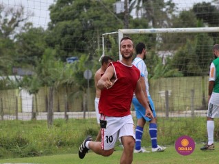 
<a style='margin-left: 5px;' class='btn btn-xs btn-social btn-facebook' href='https://www.facebook.com/sharer/sharer.php?u=https://www.boladovale.com.br/imgs/800-800-90/conteudo/fotos/1370/img1242.jpg' rel='popup' data-width='500' data-height='400'><i class='fa fa-facebook'></i>Compartilhar <span class='hidden-xs'>no Facebook</span>
</a> 
<a class='btn btn-default btn-xs' target='_blank' href='imgs/800-800-90/conteudo/fotos/1370/img1242.jpg'>
<span class='glyphicon glyphicon-cloud-download'></span> Salvar
</a> 
<span></span>