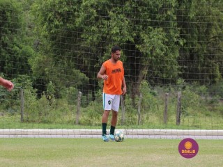 
<a style='margin-left: 5px;' class='btn btn-xs btn-social btn-facebook' href='https://www.facebook.com/sharer/sharer.php?u=https://www.boladovale.com.br/imgs/800-800-90/conteudo/fotos/1370/img1267.jpg' rel='popup' data-width='500' data-height='400'><i class='fa fa-facebook'></i>Compartilhar <span class='hidden-xs'>no Facebook</span>
</a> 
<a class='btn btn-default btn-xs' target='_blank' href='imgs/800-800-90/conteudo/fotos/1370/img1267.jpg'>
<span class='glyphicon glyphicon-cloud-download'></span> Salvar
</a> 
<span></span>
