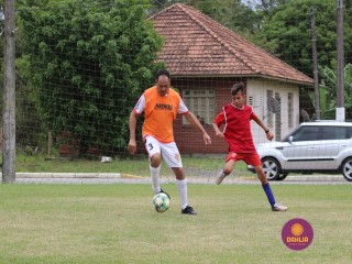 
<a style='margin-left: 5px;' class='btn btn-xs btn-social btn-facebook' href='https://www.facebook.com/sharer/sharer.php?u=https://www.boladovale.com.br/imgs/800-800-90/conteudo/fotos/1370/img1270.jpg' rel='popup' data-width='500' data-height='400'><i class='fa fa-facebook'></i>Compartilhar <span class='hidden-xs'>no Facebook</span>
</a> 
<a class='btn btn-default btn-xs' target='_blank' href='imgs/800-800-90/conteudo/fotos/1370/img1270.jpg'>
<span class='glyphicon glyphicon-cloud-download'></span> Salvar
</a> 
<span></span>