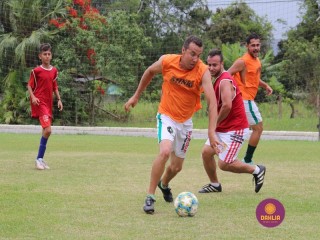 
<a style='margin-left: 5px;' class='btn btn-xs btn-social btn-facebook' href='https://www.facebook.com/sharer/sharer.php?u=https://www.boladovale.com.br/imgs/800-800-90/conteudo/fotos/1370/img1275.jpg' rel='popup' data-width='500' data-height='400'><i class='fa fa-facebook'></i>Compartilhar <span class='hidden-xs'>no Facebook</span>
</a> 
<a class='btn btn-default btn-xs' target='_blank' href='imgs/800-800-90/conteudo/fotos/1370/img1275.jpg'>
<span class='glyphicon glyphicon-cloud-download'></span> Salvar
</a> 
<span></span>