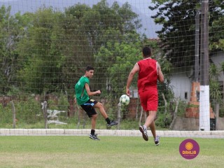
<a style='margin-left: 5px;' class='btn btn-xs btn-social btn-facebook' href='https://www.facebook.com/sharer/sharer.php?u=https://www.boladovale.com.br/imgs/800-800-90/conteudo/fotos/1370/img1295.jpg' rel='popup' data-width='500' data-height='400'><i class='fa fa-facebook'></i>Compartilhar <span class='hidden-xs'>no Facebook</span>
</a> 
<a class='btn btn-default btn-xs' target='_blank' href='imgs/800-800-90/conteudo/fotos/1370/img1295.jpg'>
<span class='glyphicon glyphicon-cloud-download'></span> Salvar
</a> 
<span></span>