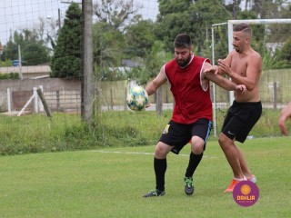 
<a style='margin-left: 5px;' class='btn btn-xs btn-social btn-facebook' href='https://www.facebook.com/sharer/sharer.php?u=https://www.boladovale.com.br/imgs/800-800-90/conteudo/fotos/1370/img1307.jpg' rel='popup' data-width='500' data-height='400'><i class='fa fa-facebook'></i>Compartilhar <span class='hidden-xs'>no Facebook</span>
</a> 
<a class='btn btn-default btn-xs' target='_blank' href='imgs/800-800-90/conteudo/fotos/1370/img1307.jpg'>
<span class='glyphicon glyphicon-cloud-download'></span> Salvar
</a> 
<span></span>