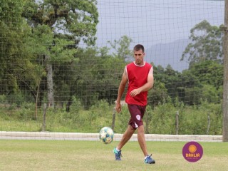 
<a style='margin-left: 5px;' class='btn btn-xs btn-social btn-facebook' href='https://www.facebook.com/sharer/sharer.php?u=https://www.boladovale.com.br/imgs/800-800-90/conteudo/fotos/1370/img1309.jpg' rel='popup' data-width='500' data-height='400'><i class='fa fa-facebook'></i>Compartilhar <span class='hidden-xs'>no Facebook</span>
</a> 
<a class='btn btn-default btn-xs' target='_blank' href='imgs/800-800-90/conteudo/fotos/1370/img1309.jpg'>
<span class='glyphicon glyphicon-cloud-download'></span> Salvar
</a> 
<span></span>