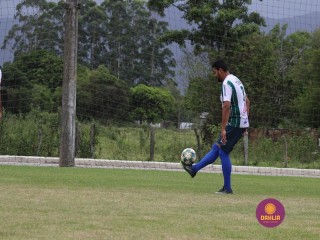 
<a style='margin-left: 5px;' class='btn btn-xs btn-social btn-facebook' href='https://www.facebook.com/sharer/sharer.php?u=https://www.boladovale.com.br/imgs/800-800-90/conteudo/fotos/1370/img1324.jpg' rel='popup' data-width='500' data-height='400'><i class='fa fa-facebook'></i>Compartilhar <span class='hidden-xs'>no Facebook</span>
</a> 
<a class='btn btn-default btn-xs' target='_blank' href='imgs/800-800-90/conteudo/fotos/1370/img1324.jpg'>
<span class='glyphicon glyphicon-cloud-download'></span> Salvar
</a> 
<span></span>