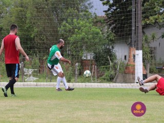 
<a style='margin-left: 5px;' class='btn btn-xs btn-social btn-facebook' href='https://www.facebook.com/sharer/sharer.php?u=https://www.boladovale.com.br/imgs/800-800-90/conteudo/fotos/1370/img1326.jpg' rel='popup' data-width='500' data-height='400'><i class='fa fa-facebook'></i>Compartilhar <span class='hidden-xs'>no Facebook</span>
</a> 
<a class='btn btn-default btn-xs' target='_blank' href='imgs/800-800-90/conteudo/fotos/1370/img1326.jpg'>
<span class='glyphicon glyphicon-cloud-download'></span> Salvar
</a> 
<span></span>