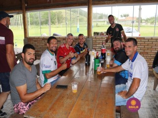 
<a style='margin-left: 5px;' class='btn btn-xs btn-social btn-facebook' href='https://www.facebook.com/sharer/sharer.php?u=https://www.boladovale.com.br/imgs/800-800-90/conteudo/fotos/1370/img1346.jpg' rel='popup' data-width='500' data-height='400'><i class='fa fa-facebook'></i>Compartilhar <span class='hidden-xs'>no Facebook</span>
</a> 
<a class='btn btn-default btn-xs' target='_blank' href='imgs/800-800-90/conteudo/fotos/1370/img1346.jpg'>
<span class='glyphicon glyphicon-cloud-download'></span> Salvar
</a> 
<span></span>