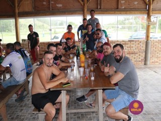 
<a style='margin-left: 5px;' class='btn btn-xs btn-social btn-facebook' href='https://www.facebook.com/sharer/sharer.php?u=https://www.boladovale.com.br/imgs/800-800-90/conteudo/fotos/1370/img1348.jpg' rel='popup' data-width='500' data-height='400'><i class='fa fa-facebook'></i>Compartilhar <span class='hidden-xs'>no Facebook</span>
</a> 
<a class='btn btn-default btn-xs' target='_blank' href='imgs/800-800-90/conteudo/fotos/1370/img1348.jpg'>
<span class='glyphicon glyphicon-cloud-download'></span> Salvar
</a> 
<span></span>