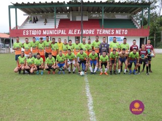
<a style='margin-left: 5px;' class='btn btn-xs btn-social btn-facebook' href='https://www.facebook.com/sharer/sharer.php?u=https://www.boladovale.com.br/imgs/800-800-90/conteudo/fotos/1371/img1360.jpg' rel='popup' data-width='500' data-height='400'><i class='fa fa-facebook'></i>Compartilhar <span class='hidden-xs'>no Facebook</span>
</a> 
<a class='btn btn-default btn-xs' target='_blank' href='imgs/800-800-90/conteudo/fotos/1371/img1360.jpg'>
<span class='glyphicon glyphicon-cloud-download'></span> Salvar
</a> 
<span></span>