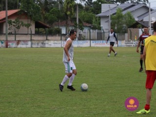 
<a style='margin-left: 5px;' class='btn btn-xs btn-social btn-facebook' href='https://www.facebook.com/sharer/sharer.php?u=https://www.boladovale.com.br/imgs/800-800-90/conteudo/fotos/1371/img1390.jpg' rel='popup' data-width='500' data-height='400'><i class='fa fa-facebook'></i>Compartilhar <span class='hidden-xs'>no Facebook</span>
</a> 
<a class='btn btn-default btn-xs' target='_blank' href='imgs/800-800-90/conteudo/fotos/1371/img1390.jpg'>
<span class='glyphicon glyphicon-cloud-download'></span> Salvar
</a> 
<span></span>