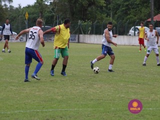 
<a style='margin-left: 5px;' class='btn btn-xs btn-social btn-facebook' href='https://www.facebook.com/sharer/sharer.php?u=https://www.boladovale.com.br/imgs/800-800-90/conteudo/fotos/1371/img1422.jpg' rel='popup' data-width='500' data-height='400'><i class='fa fa-facebook'></i>Compartilhar <span class='hidden-xs'>no Facebook</span>
</a> 
<a class='btn btn-default btn-xs' target='_blank' href='imgs/800-800-90/conteudo/fotos/1371/img1422.jpg'>
<span class='glyphicon glyphicon-cloud-download'></span> Salvar
</a> 
<span></span>