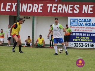 
<a style='margin-left: 5px;' class='btn btn-xs btn-social btn-facebook' href='https://www.facebook.com/sharer/sharer.php?u=https://www.boladovale.com.br/imgs/800-800-90/conteudo/fotos/1371/img1440.jpg' rel='popup' data-width='500' data-height='400'><i class='fa fa-facebook'></i>Compartilhar <span class='hidden-xs'>no Facebook</span>
</a> 
<a class='btn btn-default btn-xs' target='_blank' href='imgs/800-800-90/conteudo/fotos/1371/img1440.jpg'>
<span class='glyphicon glyphicon-cloud-download'></span> Salvar
</a> 
<span></span>