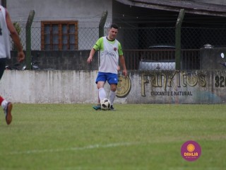 
<a style='margin-left: 5px;' class='btn btn-xs btn-social btn-facebook' href='https://www.facebook.com/sharer/sharer.php?u=https://www.boladovale.com.br/imgs/800-800-90/conteudo/fotos/1371/img1457.jpg' rel='popup' data-width='500' data-height='400'><i class='fa fa-facebook'></i>Compartilhar <span class='hidden-xs'>no Facebook</span>
</a> 
<a class='btn btn-default btn-xs' target='_blank' href='imgs/800-800-90/conteudo/fotos/1371/img1457.jpg'>
<span class='glyphicon glyphicon-cloud-download'></span> Salvar
</a> 
<span></span>