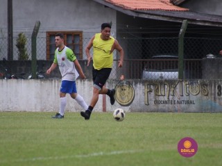 
<a style='margin-left: 5px;' class='btn btn-xs btn-social btn-facebook' href='https://www.facebook.com/sharer/sharer.php?u=https://www.boladovale.com.br/imgs/800-800-90/conteudo/fotos/1371/img1458.jpg' rel='popup' data-width='500' data-height='400'><i class='fa fa-facebook'></i>Compartilhar <span class='hidden-xs'>no Facebook</span>
</a> 
<a class='btn btn-default btn-xs' target='_blank' href='imgs/800-800-90/conteudo/fotos/1371/img1458.jpg'>
<span class='glyphicon glyphicon-cloud-download'></span> Salvar
</a> 
<span></span>