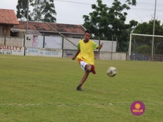 
<a style='margin-left: 5px;' class='btn btn-xs btn-social btn-facebook' href='https://www.facebook.com/sharer/sharer.php?u=https://www.boladovale.com.br/imgs/800-800-90/conteudo/fotos/1371/img1473.jpg' rel='popup' data-width='500' data-height='400'><i class='fa fa-facebook'></i>Compartilhar <span class='hidden-xs'>no Facebook</span>
</a> 
<a class='btn btn-default btn-xs' target='_blank' href='imgs/800-800-90/conteudo/fotos/1371/img1473.jpg'>
<span class='glyphicon glyphicon-cloud-download'></span> Salvar
</a> 
<span></span>