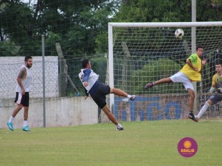 
<a style='margin-left: 5px;' class='btn btn-xs btn-social btn-facebook' href='https://www.facebook.com/sharer/sharer.php?u=https://www.boladovale.com.br/imgs/800-800-90/conteudo/fotos/1371/img1477.jpg' rel='popup' data-width='500' data-height='400'><i class='fa fa-facebook'></i>Compartilhar <span class='hidden-xs'>no Facebook</span>
</a> 
<a class='btn btn-default btn-xs' target='_blank' href='imgs/800-800-90/conteudo/fotos/1371/img1477.jpg'>
<span class='glyphicon glyphicon-cloud-download'></span> Salvar
</a> 
<span></span>