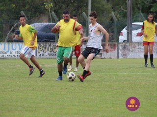 
<a style='margin-left: 5px;' class='btn btn-xs btn-social btn-facebook' href='https://www.facebook.com/sharer/sharer.php?u=https://www.boladovale.com.br/imgs/800-800-90/conteudo/fotos/1371/img1484.jpg' rel='popup' data-width='500' data-height='400'><i class='fa fa-facebook'></i>Compartilhar <span class='hidden-xs'>no Facebook</span>
</a> 
<a class='btn btn-default btn-xs' target='_blank' href='imgs/800-800-90/conteudo/fotos/1371/img1484.jpg'>
<span class='glyphicon glyphicon-cloud-download'></span> Salvar
</a> 
<span></span>