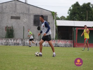 
<a style='margin-left: 5px;' class='btn btn-xs btn-social btn-facebook' href='https://www.facebook.com/sharer/sharer.php?u=https://www.boladovale.com.br/imgs/800-800-90/conteudo/fotos/1371/img1506.jpg' rel='popup' data-width='500' data-height='400'><i class='fa fa-facebook'></i>Compartilhar <span class='hidden-xs'>no Facebook</span>
</a> 
<a class='btn btn-default btn-xs' target='_blank' href='imgs/800-800-90/conteudo/fotos/1371/img1506.jpg'>
<span class='glyphicon glyphicon-cloud-download'></span> Salvar
</a> 
<span></span>