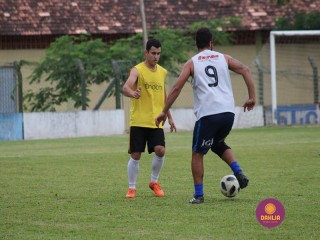 
<a style='margin-left: 5px;' class='btn btn-xs btn-social btn-facebook' href='https://www.facebook.com/sharer/sharer.php?u=https://www.boladovale.com.br/imgs/800-800-90/conteudo/fotos/1371/img1513.jpg' rel='popup' data-width='500' data-height='400'><i class='fa fa-facebook'></i>Compartilhar <span class='hidden-xs'>no Facebook</span>
</a> 
<a class='btn btn-default btn-xs' target='_blank' href='imgs/800-800-90/conteudo/fotos/1371/img1513.jpg'>
<span class='glyphicon glyphicon-cloud-download'></span> Salvar
</a> 
<span></span>