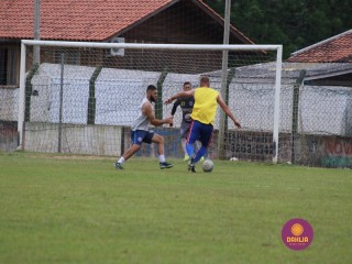
<a style='margin-left: 5px;' class='btn btn-xs btn-social btn-facebook' href='https://www.facebook.com/sharer/sharer.php?u=https://www.boladovale.com.br/imgs/800-800-90/conteudo/fotos/1371/img1591.jpg' rel='popup' data-width='500' data-height='400'><i class='fa fa-facebook'></i>Compartilhar <span class='hidden-xs'>no Facebook</span>
</a> 
<a class='btn btn-default btn-xs' target='_blank' href='imgs/800-800-90/conteudo/fotos/1371/img1591.jpg'>
<span class='glyphicon glyphicon-cloud-download'></span> Salvar
</a> 
<span></span>