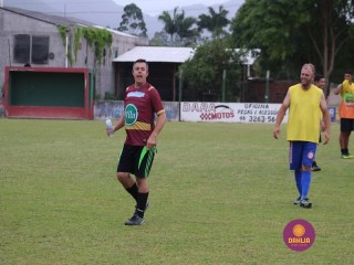 
<a style='margin-left: 5px;' class='btn btn-xs btn-social btn-facebook' href='https://www.facebook.com/sharer/sharer.php?u=https://www.boladovale.com.br/imgs/800-800-90/conteudo/fotos/1371/img1594.jpg' rel='popup' data-width='500' data-height='400'><i class='fa fa-facebook'></i>Compartilhar <span class='hidden-xs'>no Facebook</span>
</a> 
<a class='btn btn-default btn-xs' target='_blank' href='imgs/800-800-90/conteudo/fotos/1371/img1594.jpg'>
<span class='glyphicon glyphicon-cloud-download'></span> Salvar
</a> 
<span></span>