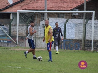
<a style='margin-left: 5px;' class='btn btn-xs btn-social btn-facebook' href='https://www.facebook.com/sharer/sharer.php?u=https://www.boladovale.com.br/imgs/800-800-90/conteudo/fotos/1371/img1648.jpg' rel='popup' data-width='500' data-height='400'><i class='fa fa-facebook'></i>Compartilhar <span class='hidden-xs'>no Facebook</span>
</a> 
<a class='btn btn-default btn-xs' target='_blank' href='imgs/800-800-90/conteudo/fotos/1371/img1648.jpg'>
<span class='glyphicon glyphicon-cloud-download'></span> Salvar
</a> 
<span></span>