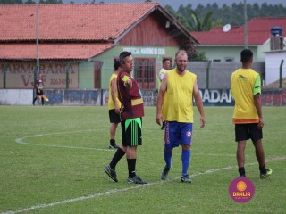 
<a style='margin-left: 5px;' class='btn btn-xs btn-social btn-facebook' href='https://www.facebook.com/sharer/sharer.php?u=https://www.boladovale.com.br/imgs/800-800-90/conteudo/fotos/1371/img1653.jpg' rel='popup' data-width='500' data-height='400'><i class='fa fa-facebook'></i>Compartilhar <span class='hidden-xs'>no Facebook</span>
</a> 
<a class='btn btn-default btn-xs' target='_blank' href='imgs/800-800-90/conteudo/fotos/1371/img1653.jpg'>
<span class='glyphicon glyphicon-cloud-download'></span> Salvar
</a> 
<span></span>