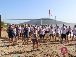 
<a style='margin-left: 5px;' class='btn btn-xs btn-social btn-facebook' href='https://www.facebook.com/sharer/sharer.php?u=https://www.boladovale.com.br/imgs/800-800-90/conteudo/fotos/1372/img2685.jpg' rel='popup' data-width='500' data-height='400'><i class='fa fa-facebook'></i>Compartilhar <span class='hidden-xs'>no Facebook</span>
</a> 
<a class='btn btn-default btn-xs' target='_blank' href='imgs/800-800-90/conteudo/fotos/1372/img2685.jpg'>
<span class='glyphicon glyphicon-cloud-download'></span> Salvar
</a> 
<span></span>