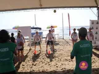 
<a style='margin-left: 5px;' class='btn btn-xs btn-social btn-facebook' href='https://www.facebook.com/sharer/sharer.php?u=https://www.boladovale.com.br/imgs/800-800-90/conteudo/fotos/1372/img2707.jpg' rel='popup' data-width='500' data-height='400'><i class='fa fa-facebook'></i>Compartilhar <span class='hidden-xs'>no Facebook</span>
</a> 
<a class='btn btn-default btn-xs' target='_blank' href='imgs/800-800-90/conteudo/fotos/1372/img2707.jpg'>
<span class='glyphicon glyphicon-cloud-download'></span> Salvar
</a> 
<span></span>