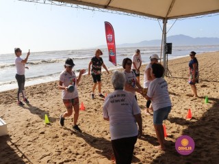 
<a style='margin-left: 5px;' class='btn btn-xs btn-social btn-facebook' href='https://www.facebook.com/sharer/sharer.php?u=https://www.boladovale.com.br/imgs/800-800-90/conteudo/fotos/1372/img2708.jpg' rel='popup' data-width='500' data-height='400'><i class='fa fa-facebook'></i>Compartilhar <span class='hidden-xs'>no Facebook</span>
</a> 
<a class='btn btn-default btn-xs' target='_blank' href='imgs/800-800-90/conteudo/fotos/1372/img2708.jpg'>
<span class='glyphicon glyphicon-cloud-download'></span> Salvar
</a> 
<span></span>