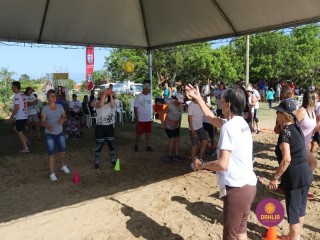
<a style='margin-left: 5px;' class='btn btn-xs btn-social btn-facebook' href='https://www.facebook.com/sharer/sharer.php?u=https://www.boladovale.com.br/imgs/800-800-90/conteudo/fotos/1372/img2718.jpg' rel='popup' data-width='500' data-height='400'><i class='fa fa-facebook'></i>Compartilhar <span class='hidden-xs'>no Facebook</span>
</a> 
<a class='btn btn-default btn-xs' target='_blank' href='imgs/800-800-90/conteudo/fotos/1372/img2718.jpg'>
<span class='glyphicon glyphicon-cloud-download'></span> Salvar
</a> 
<span></span>