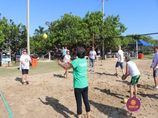 
<a style='margin-left: 5px;' class='btn btn-xs btn-social btn-facebook' href='https://www.facebook.com/sharer/sharer.php?u=https://www.boladovale.com.br/imgs/800-800-90/conteudo/fotos/1372/img2734.jpg' rel='popup' data-width='500' data-height='400'><i class='fa fa-facebook'></i>Compartilhar <span class='hidden-xs'>no Facebook</span>
</a> 
<a class='btn btn-default btn-xs' target='_blank' href='imgs/800-800-90/conteudo/fotos/1372/img2734.jpg'>
<span class='glyphicon glyphicon-cloud-download'></span> Salvar
</a> 
<span></span>