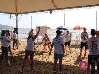 
<a style='margin-left: 5px;' class='btn btn-xs btn-social btn-facebook' href='https://www.facebook.com/sharer/sharer.php?u=https://www.boladovale.com.br/imgs/800-800-90/conteudo/fotos/1372/img2745.jpg' rel='popup' data-width='500' data-height='400'><i class='fa fa-facebook'></i>Compartilhar <span class='hidden-xs'>no Facebook</span>
</a> 
<a class='btn btn-default btn-xs' target='_blank' href='imgs/800-800-90/conteudo/fotos/1372/img2745.jpg'>
<span class='glyphicon glyphicon-cloud-download'></span> Salvar
</a> 
<span></span>