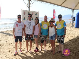 
<a style='margin-left: 5px;' class='btn btn-xs btn-social btn-facebook' href='https://www.facebook.com/sharer/sharer.php?u=https://www.boladovale.com.br/imgs/800-800-90/conteudo/fotos/1372/img2761.jpg' rel='popup' data-width='500' data-height='400'><i class='fa fa-facebook'></i>Compartilhar <span class='hidden-xs'>no Facebook</span>
</a> 
<a class='btn btn-default btn-xs' target='_blank' href='imgs/800-800-90/conteudo/fotos/1372/img2761.jpg'>
<span class='glyphicon glyphicon-cloud-download'></span> Salvar
</a> 
<span></span>